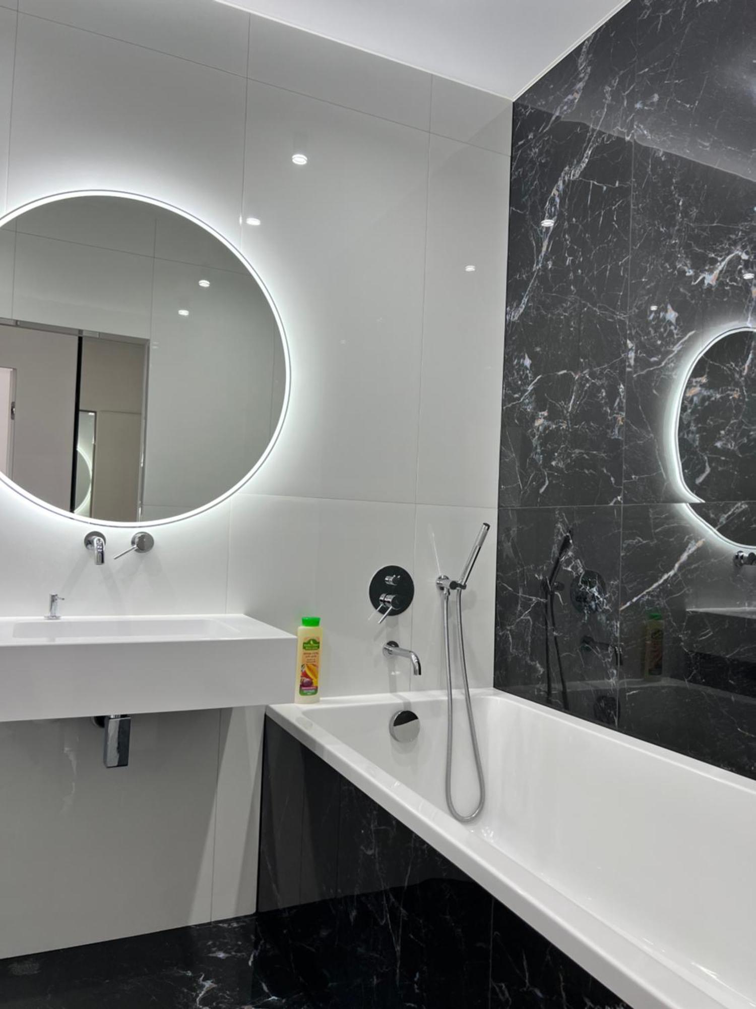 Віп Апартаменти В Районі Автовокзалужк Great House,Жк Арена,Поблизу Обласноі Лікарні Riwne Exterior foto